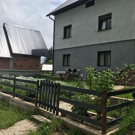 Underwoods Zabljak Guesthouse Εξωτερικό φωτογραφία